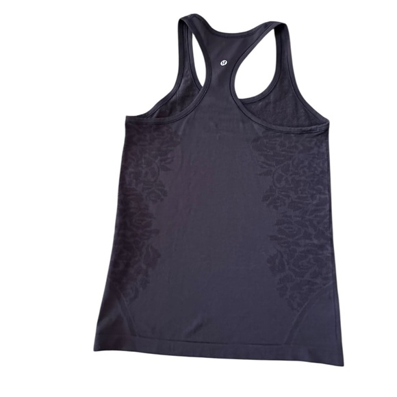 Lululemon Swiftly Tech Racerback Tank Top Black Cherry Paisley Size 6 - Picture 3 of 9